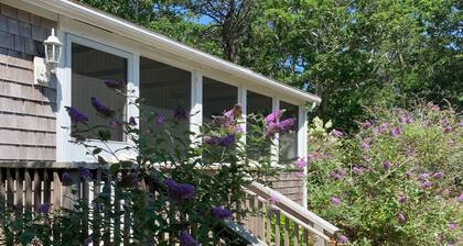 GETAWAY Chappy "Butterfly Cottage" Cozy 2 makuuhuone Chappaquiddickissä