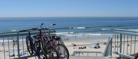 Sun loungers, beach towels