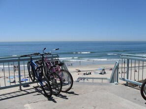 Sun-loungers, beach towels