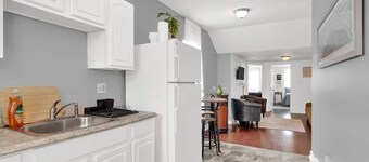 Open Flat by Park & Metro