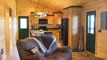 Smart-TV, Kamin, DVD-Player, Stereoanlage