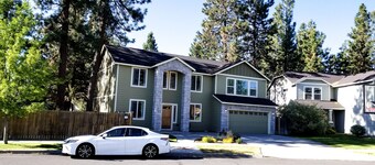 Bend Feriehus. 5 minutters kjøretur til sentrum