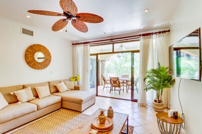 Bright Condo with Shared Pool - Walk to Dining, Shopping & the Beach