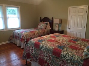 4 camere, ferro/asse da stiro, Wi-Fi, lenzuola