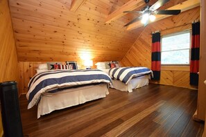 3 chambres, fer et planche à repasser, lit de bébé portatif, Wi-Fi