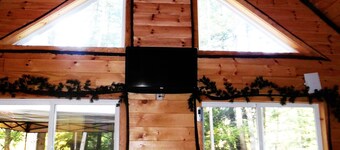 Location de chalet "Your Neck of the Woods": escapade paisible avec vue sur Fish Creek