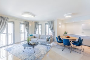 TV, fireplace - ★Splendid MAMILLA 2 bdrs ★Parking ★By Rental Israel★ (Jerusalem)