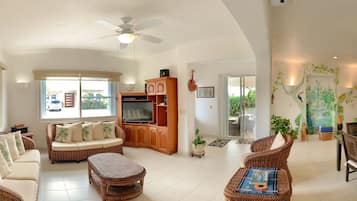 Smart TV, DVD player, stereo