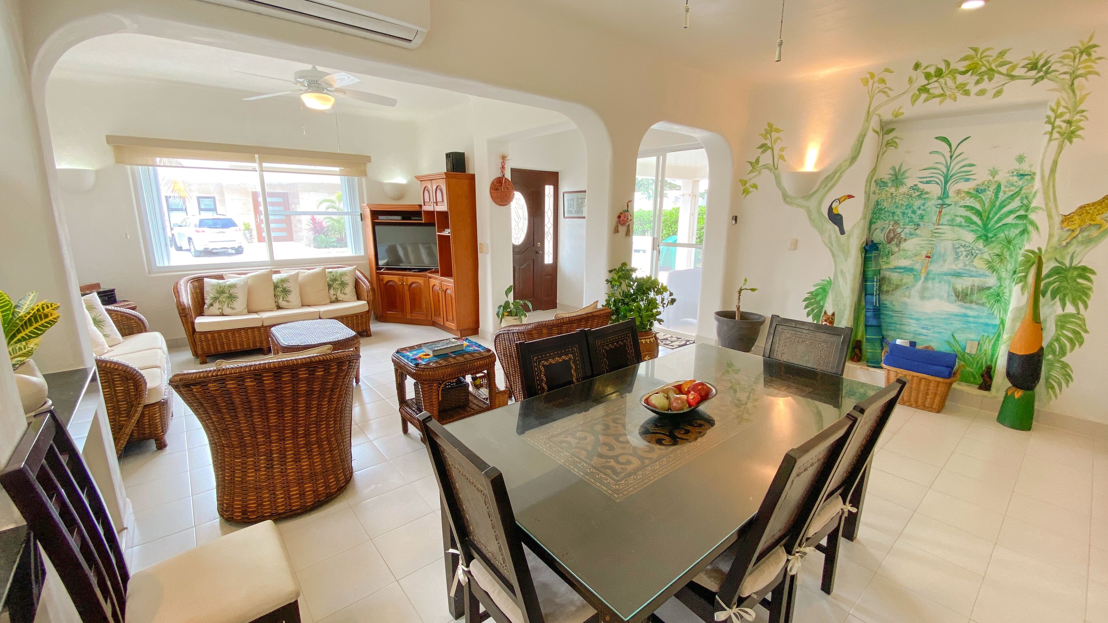 TV connectée, lecteur de DVD, chaîne hi-fi