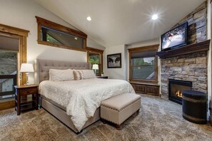 4 bedrooms, iron/ironing board, free WiFi, bed sheets - Abode at Daly Canyon, hot tub, fire pit, 1 block from Main Street (Park City)