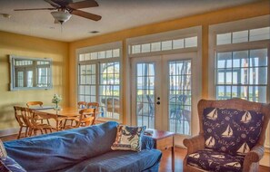 TV - Beach Overlook- OF Stand-Alone- 4BDRM w/ Golf Cart (Daufuskie Island)
