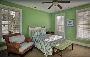 4 bedrooms, travel cot, WiFi, bed sheets