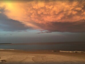 Una spiaggia nelle vicinanze