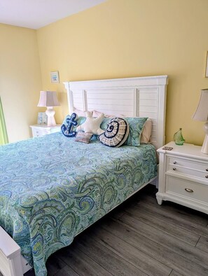 2 makuuhuonetta, silitysrauta/-lauta, Wi-Fi, vuodevaatteet