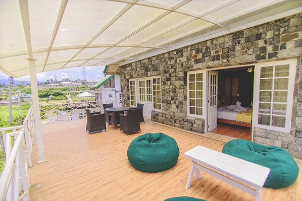 Kahden hengen superior-huone, 1 keskisuuri parisänky, tupakointi kielletty | Vuodevaatteet