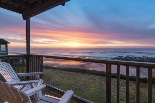 Tide Pool-Oceanfront, balcony, kitchen, fireplace