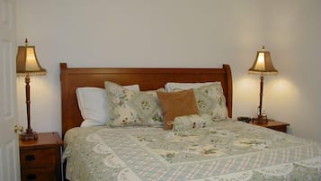 1 Schlafzimmer, Schreibtisch, Bügeleisen/Bügelbrett, kostenloses WLAN
