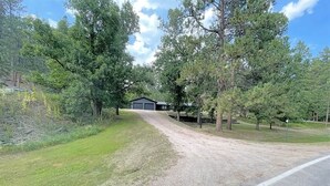 Property grounds - Keystone Crossing (Keystone)