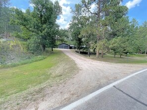 Property grounds - Keystone Crossing (Keystone)