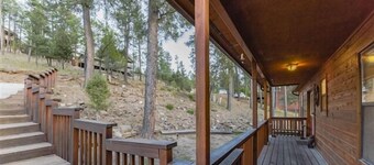 High Breeze: 'It's a Breeze to getaway' & Pet Friendly.