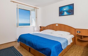 3 camere, culla da viaggio, Wi-Fi gratuito, lenzuola