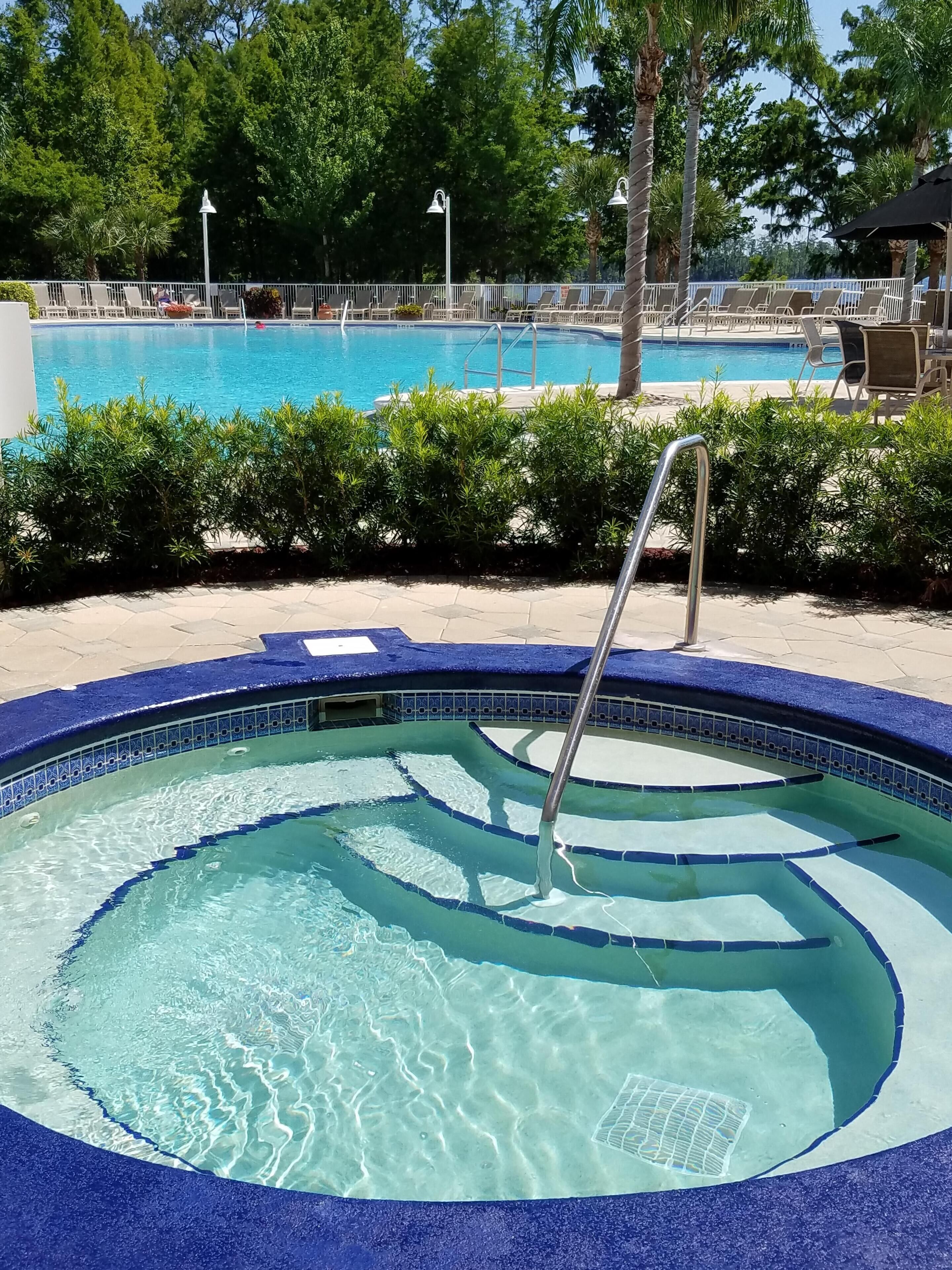 76+/N AVAILABLE LABOR DAY W/E Today-SEPT 5, 26-OCT 17, 20-NOV 1BDR 2BTH POOLVIEW
