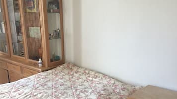 2 habitaciones, escritorio y wifi