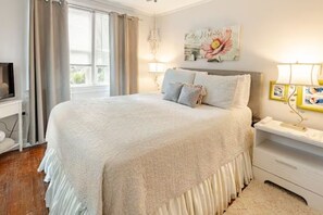 2 bedrooms, iron/ironing board, travel cot, free WiFi