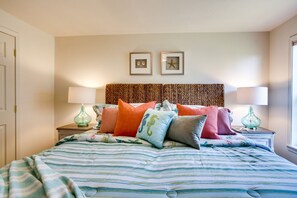 3 slaapkamers, een strijkplank/strijkijzer, gratis wifi, beddengoed