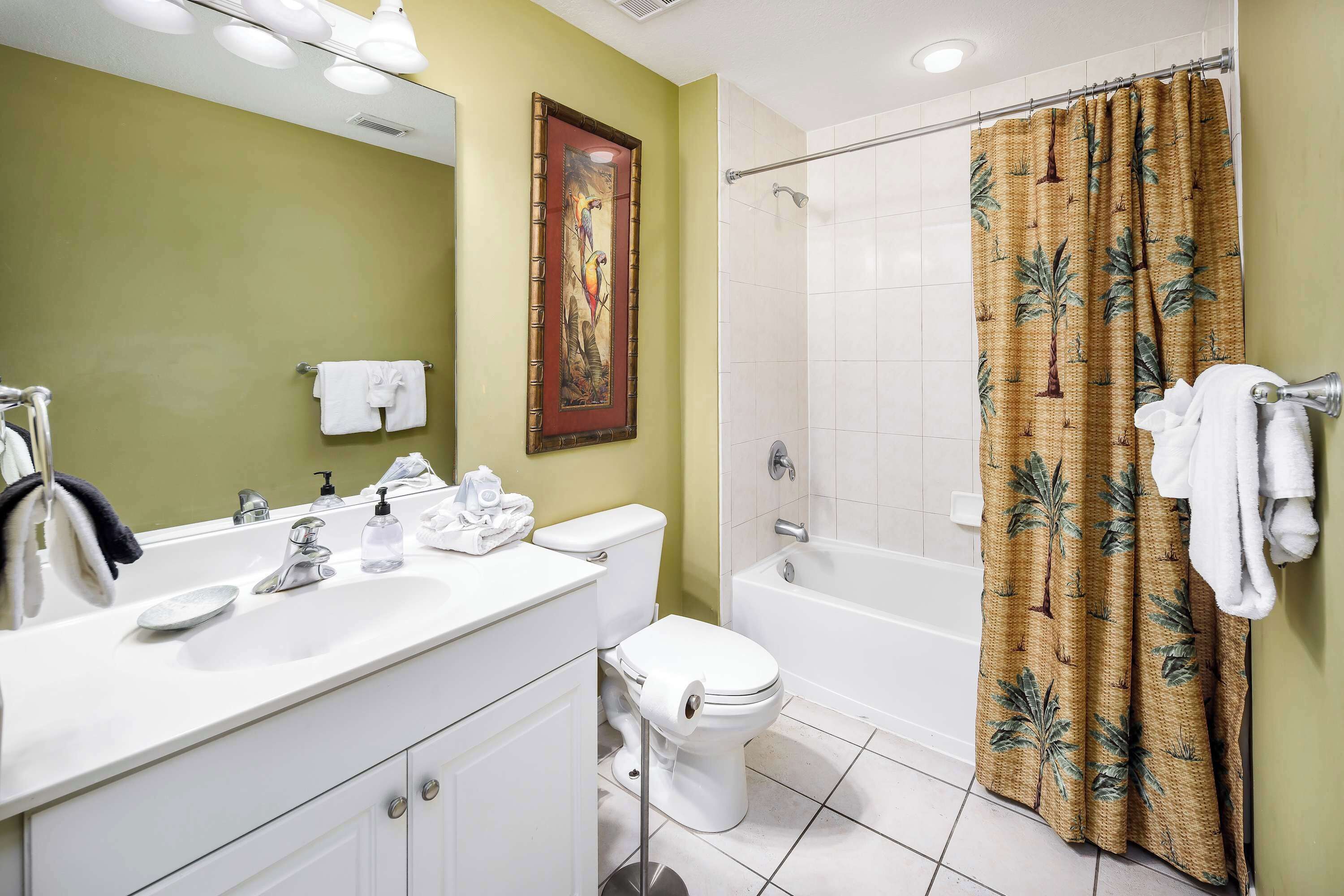 Second full size bathroom with shower/tub combo