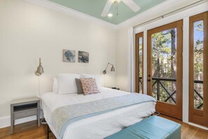 3 Schlafzimmer, Schreibtisch, Bügeleisen/Bügelbrett, kostenloses WLAN