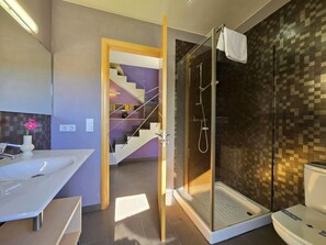Shower, hair dryer, towels - Alegria: Modern house with private pool (l'Escala)