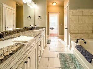 Combined shower/bathtub, hair dryer, towels, soap