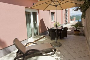 Outdoor dining - One-Bedroom Apartment**** in Villa MARID  (Opatija)