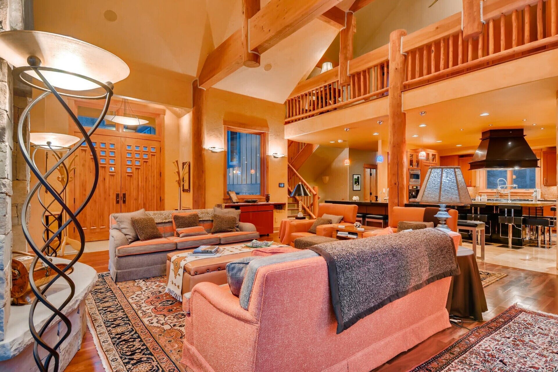 Televisión y chimenea 