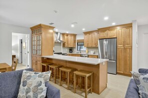 Interior - Blind Pass Condos at Bowman's Beach F110 on beautiful Sanibel Island (Sanibel Island)