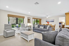 Living area - Blind Pass Condos at Bowman's Beach F110 on beautiful Sanibel Island (Sanibel Island)