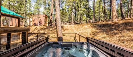 Tina de hidromasaje al aire libre