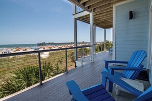 Terrace/patio - La Playa Beach Front Beauty! (Folly Beach)
