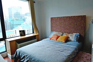 1 bedroom, in-room safe, desk, free WiFi