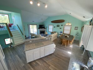 Smart TV, reproductor de DVD, futbolito y estéreo 