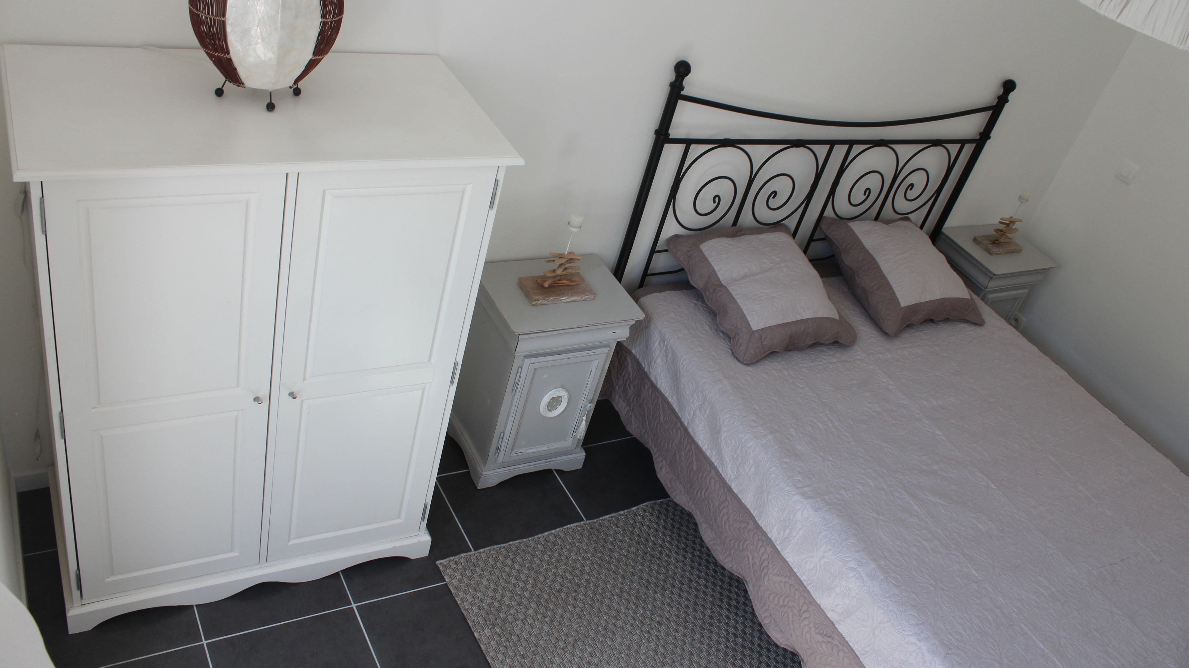 Individually decorated, individually furnished, free cribs/infant beds