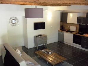 Apartment, Terrace, Ground Floor (ROMARIN) | Living area | Flat-screen TV - Bastide De La Lézardière (Fontaine-de-Vaucluse)