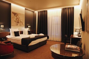 客房內保險箱、免費無線上網、床單