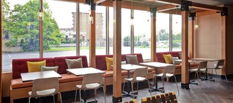 Tru by Hilton Louisville Airport