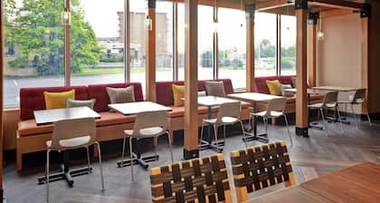 Tru by Hilton Louisville Airport