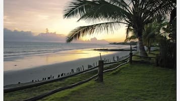Perto da praia, toalhas de praia