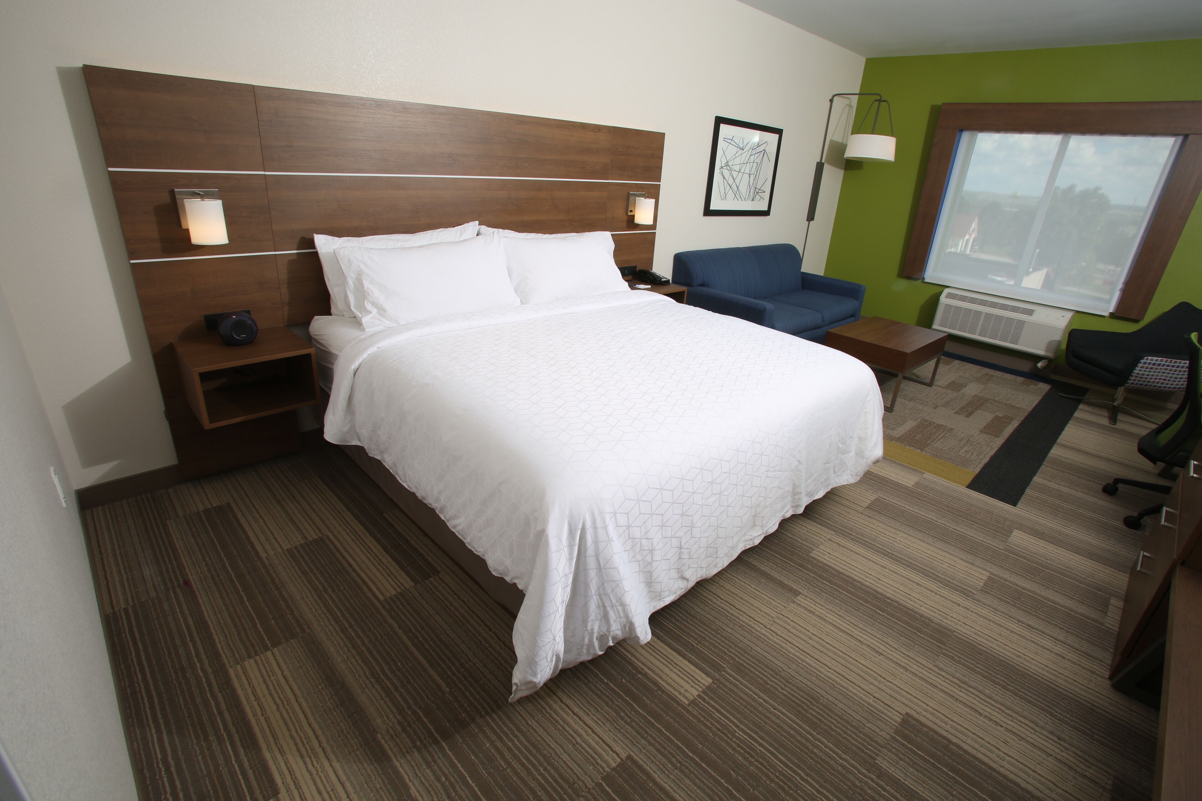 In-room safe, desk, blackout drapes, soundproofing