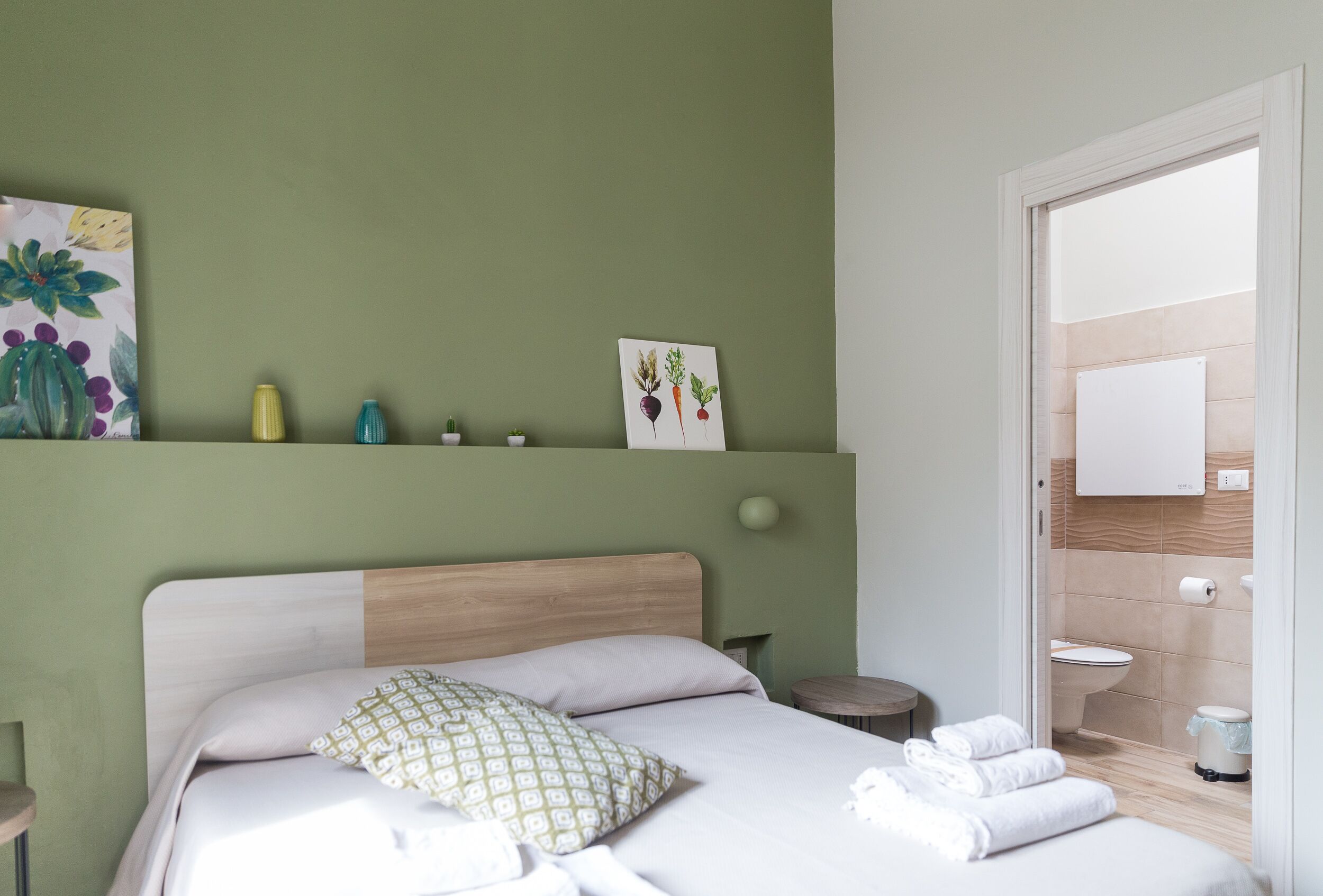 双人房, 1 张双人床, 露台 | 办公桌、熨斗/熨板、免费婴儿床、免费 WiFi