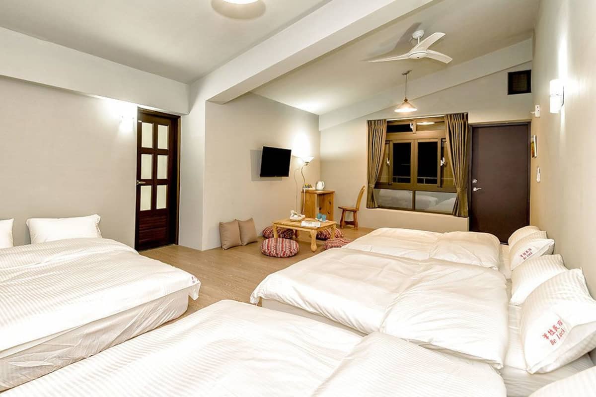 Comfort Suite | Desk, blackout curtains